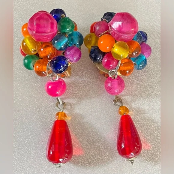 VTG Unique Bold Dangling Cluster Clip On Colorful Beaded Statement Earrings MCM - Picture 3 of 8